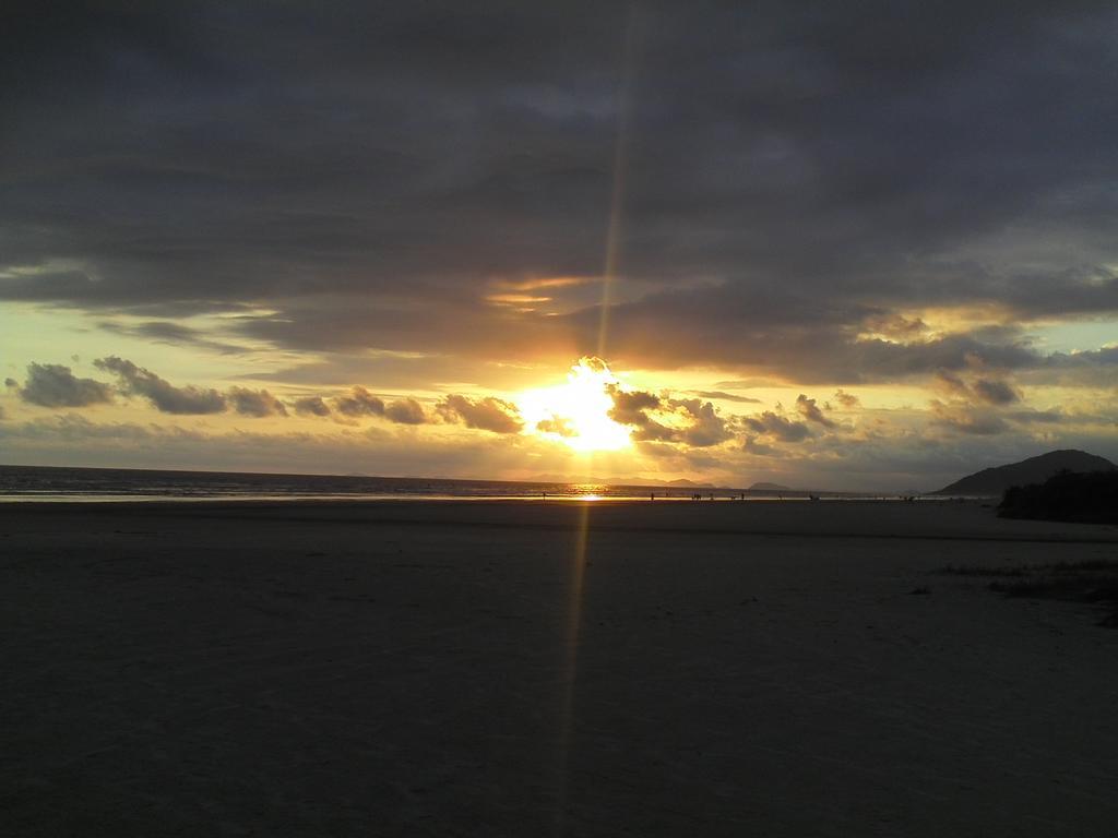 Appartamento Makitub Praia de Boraceia Esterno foto